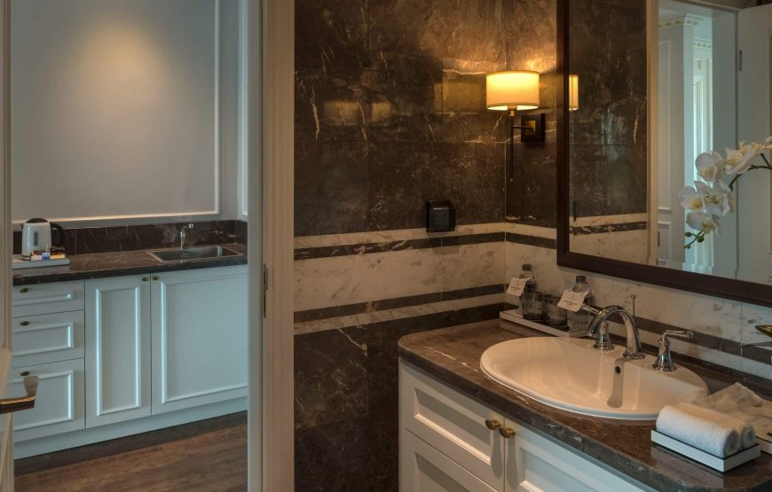 Deluxe Bay View Double – FLC Hạ Long