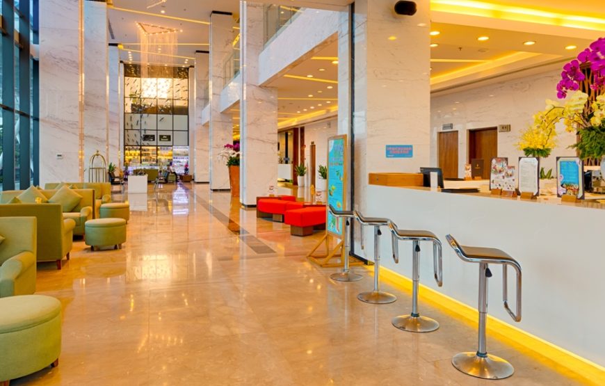 GRAND TOURANE HOTEL