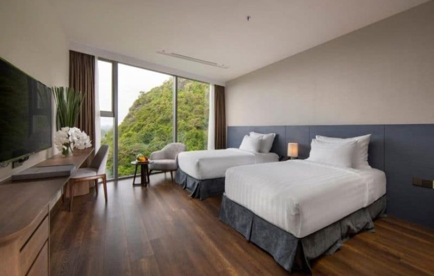 Deluxe Room – Mountain view – FLAMINGO Cát Bà