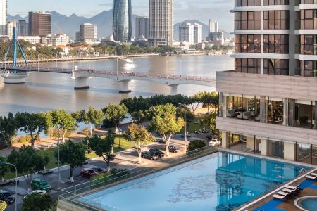 Meliá Vinpearl Danang Riverfront